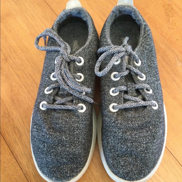 Allbirds Women’s Wool Runners - Picture 2 of 7